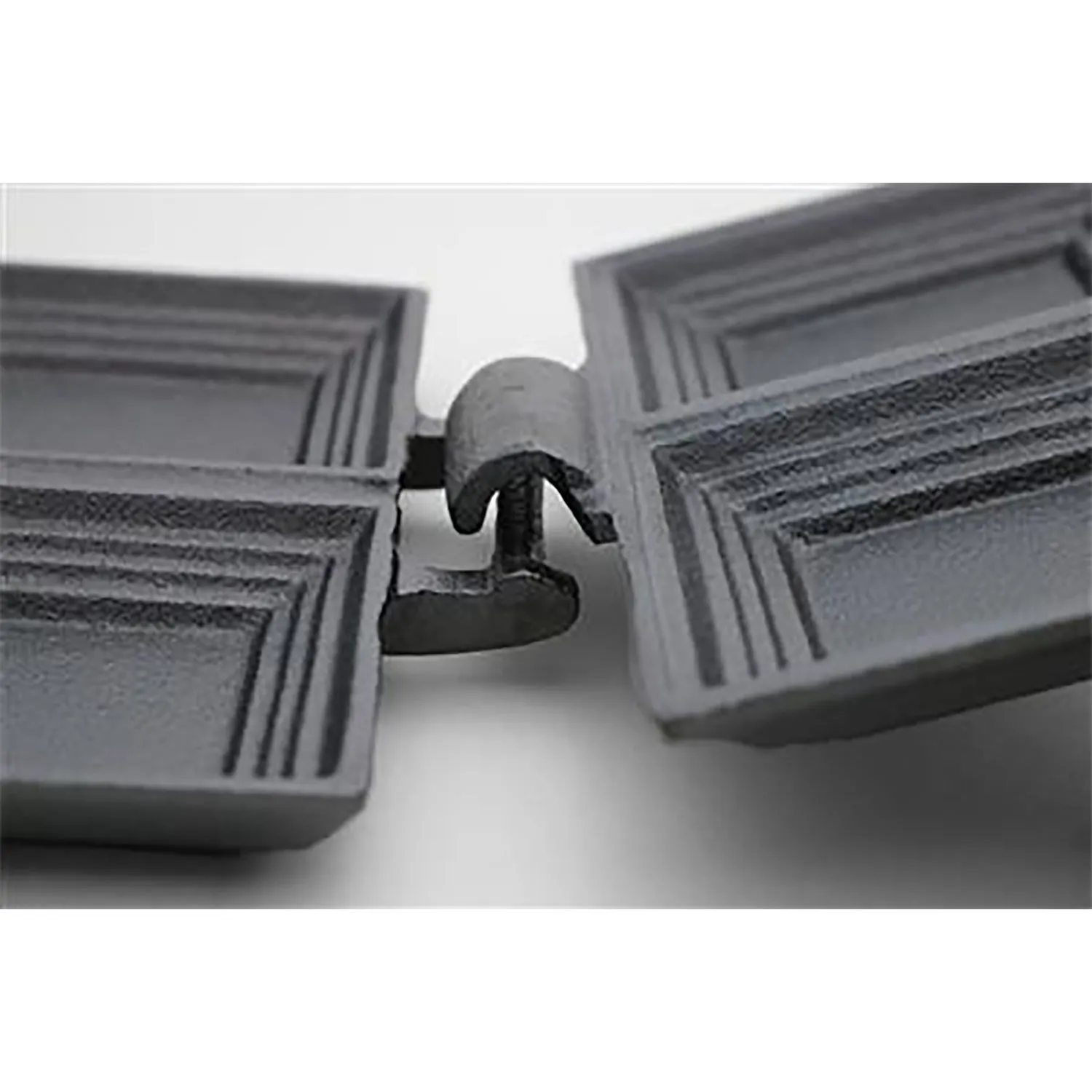 Cast Iron Double Camp Cooker 2044